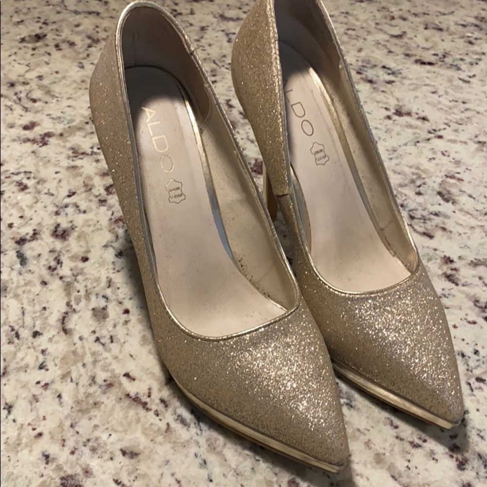 Aldo gold pumps